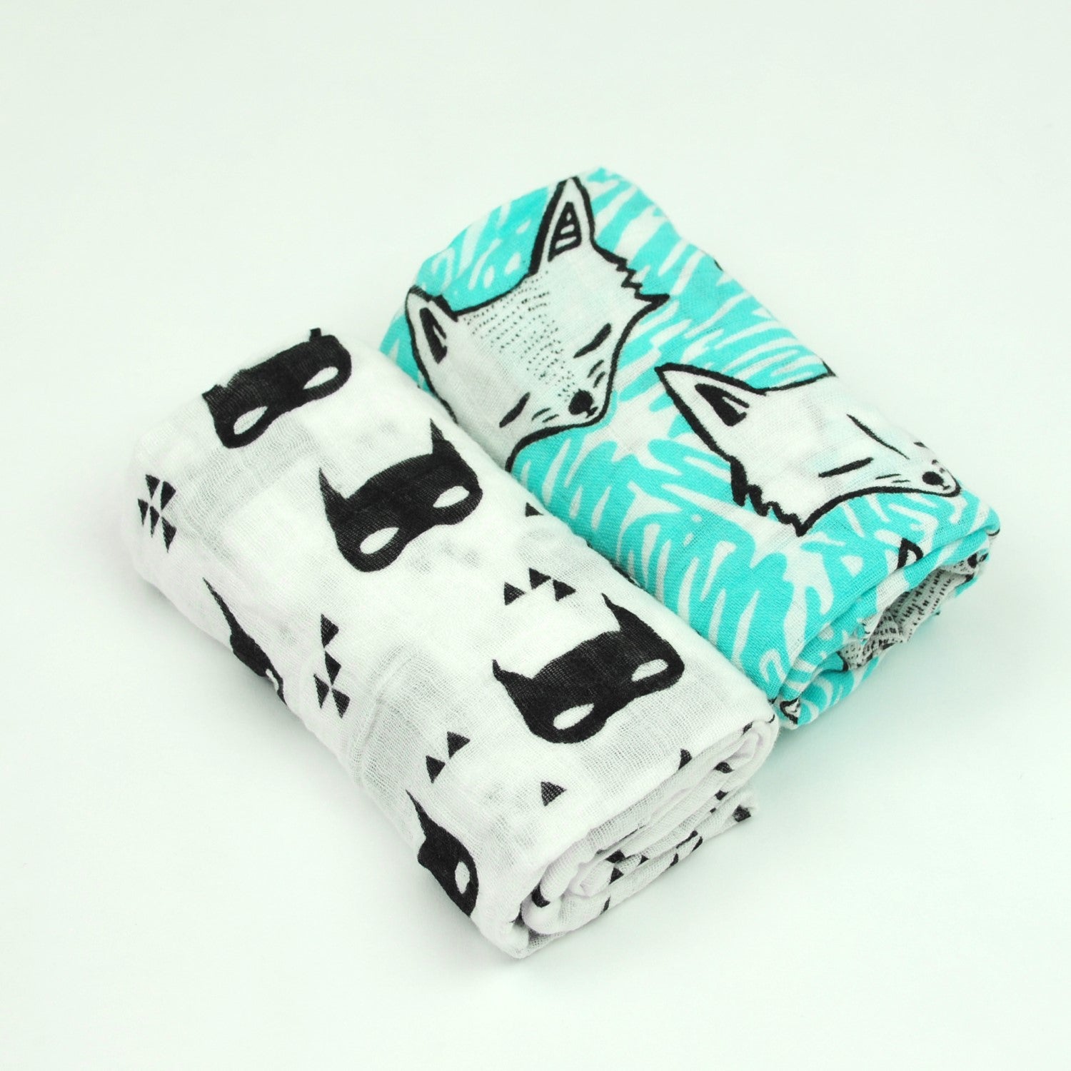 Set 2 Swaddle Mint and Super Hero