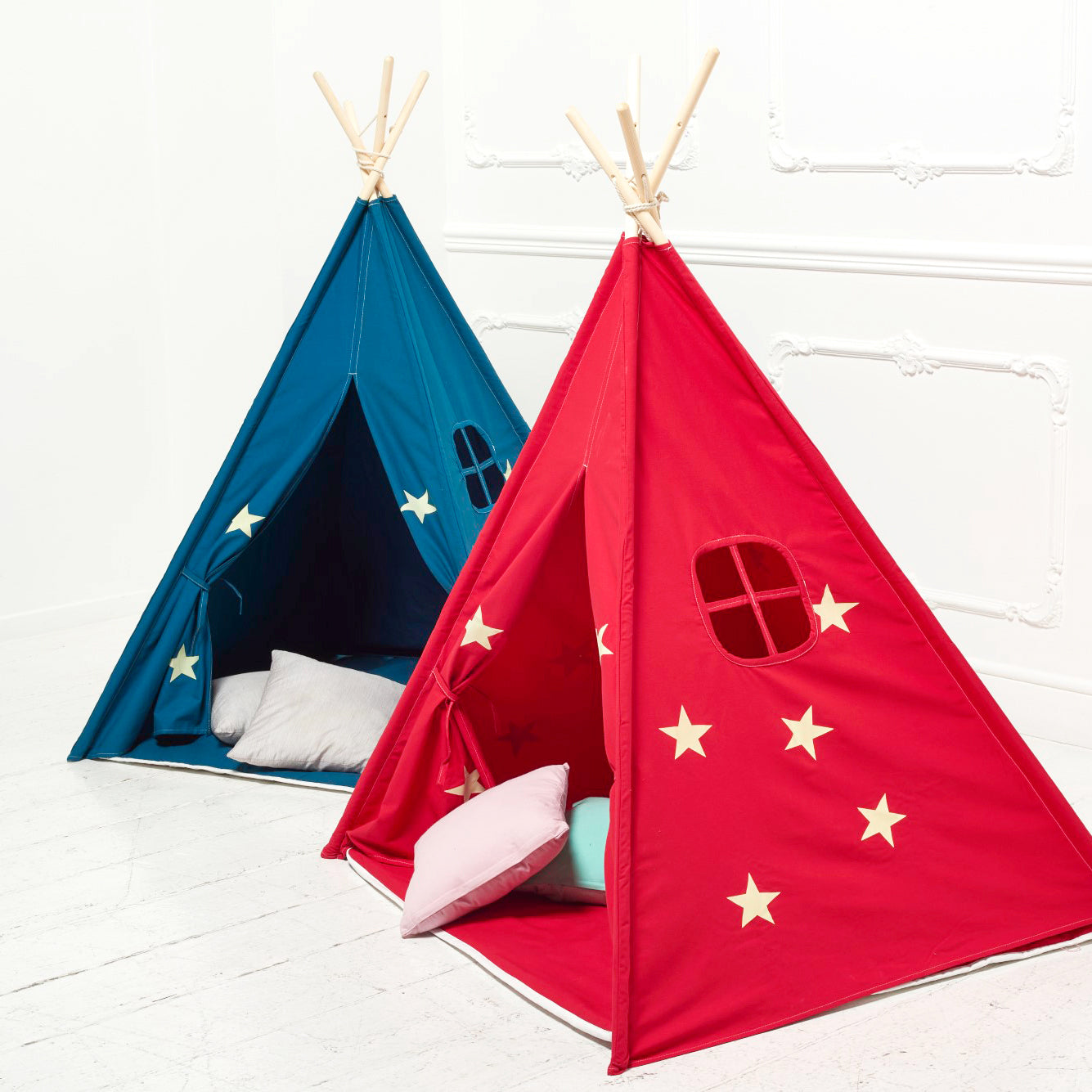 Tenda da gioco Teepee rossa e stelle fluorescenti con cuscino